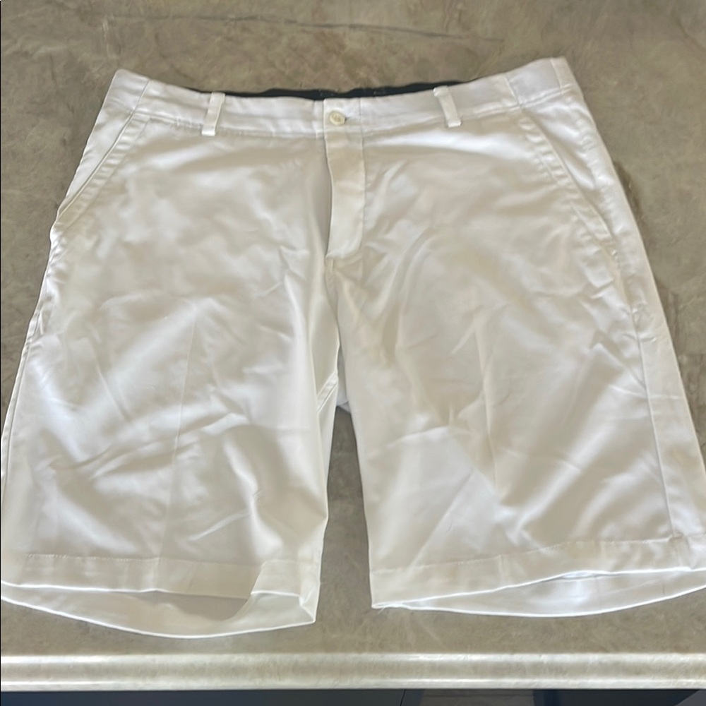 Nike White Athletic Shorts Performance and Style